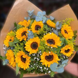 Buquê com 12 Girassol