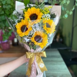 Ramalhete com 4 girassóis COD 503